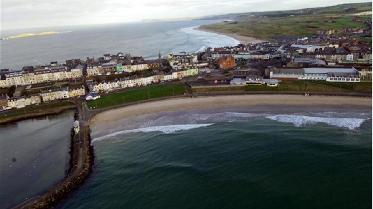 5 West Beach - Portrush By The Sea Exterior photo