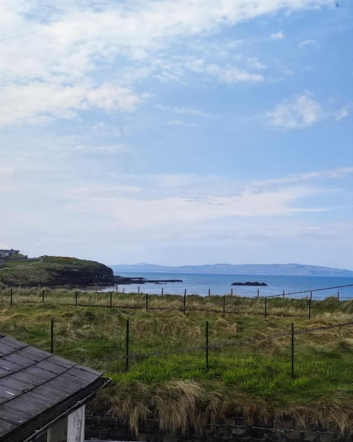 5 West Beach - Portrush By The Sea Exterior photo